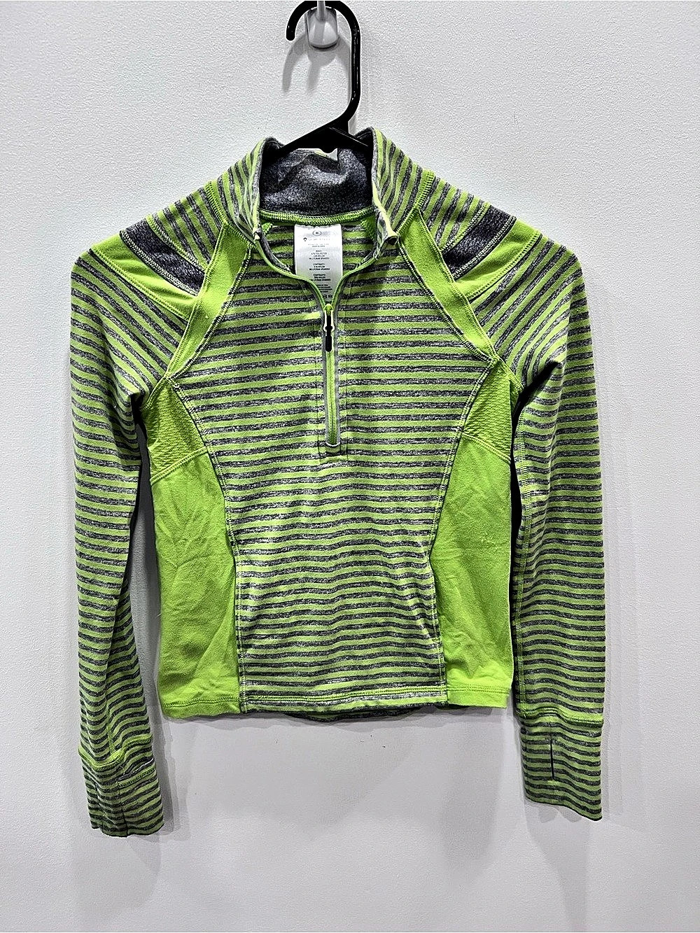 Ivivva by Lululemon Girls Size 8 Green Gray Stripe 1/2 Zip Pullover Thumbholes